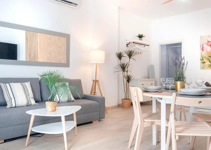 Estudio Con Jacuzzi Privado En Triana