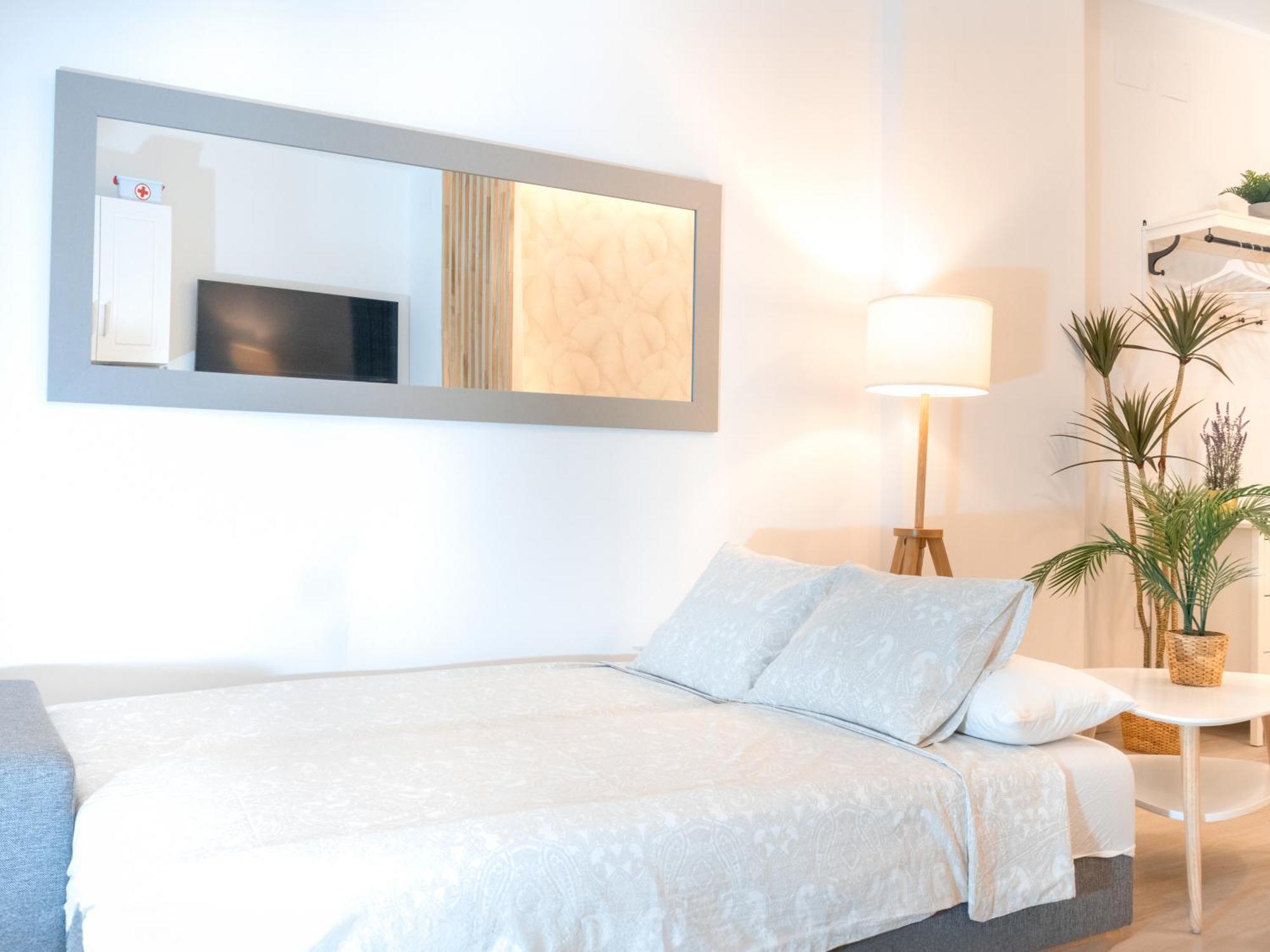 Apartamento Estudio Con Jacuzzi Privado En Triana Sevilla