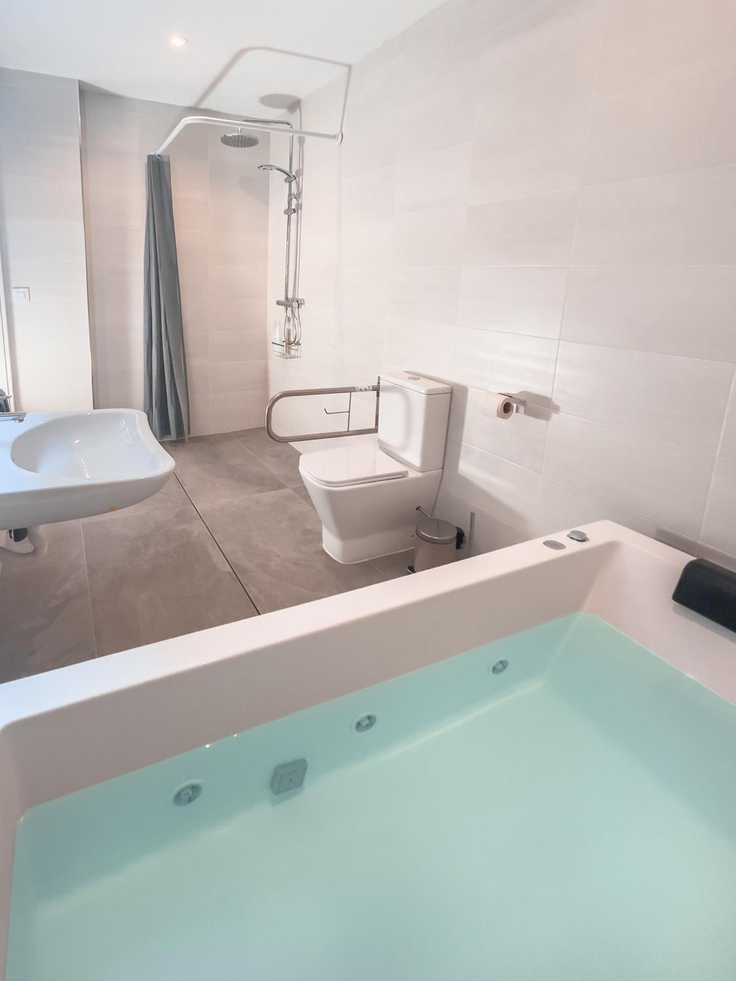 Estudio Con Jacuzzi Privado En Triana Apartamento Sevilla