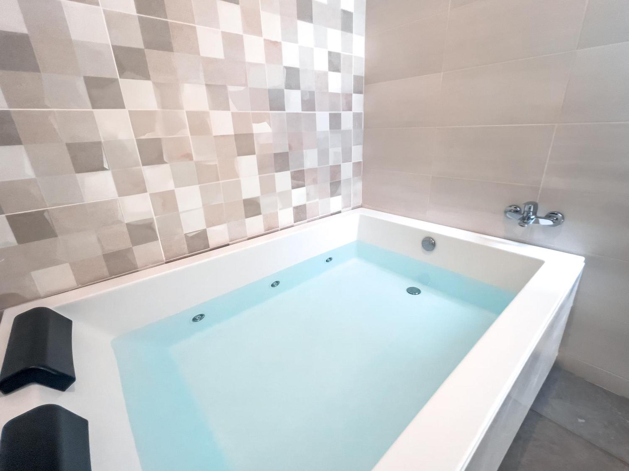 Estudio Con Jacuzzi Privado En Triana Appartement Séville